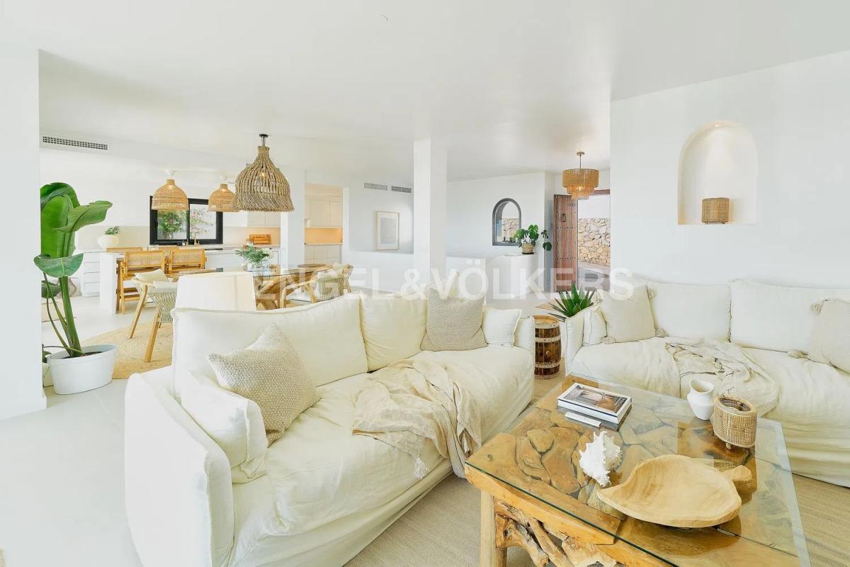 Sale of independent chalet in El Higuerón - Capellanía, Benalmádena
photo 3