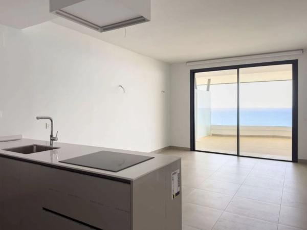 Apartment for sale in  Calle Londres, 4, Benalmádena photo 1