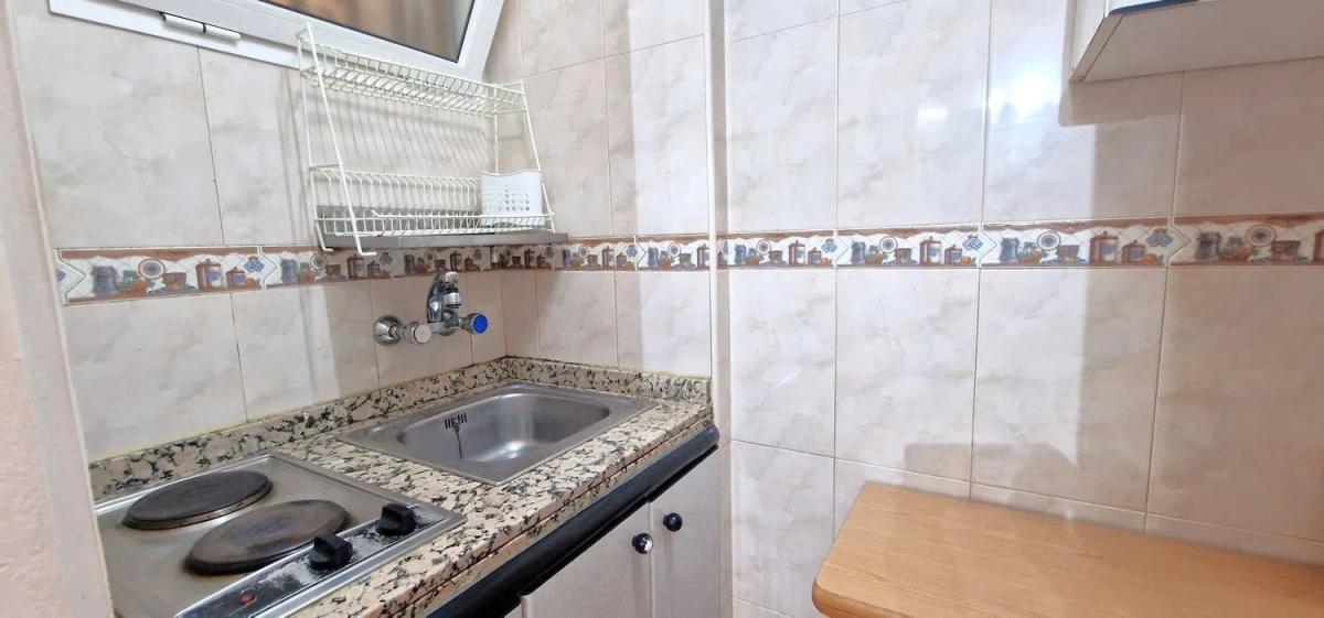 Venta de estudio en Avenida gamonal, Benalmádena photo 3