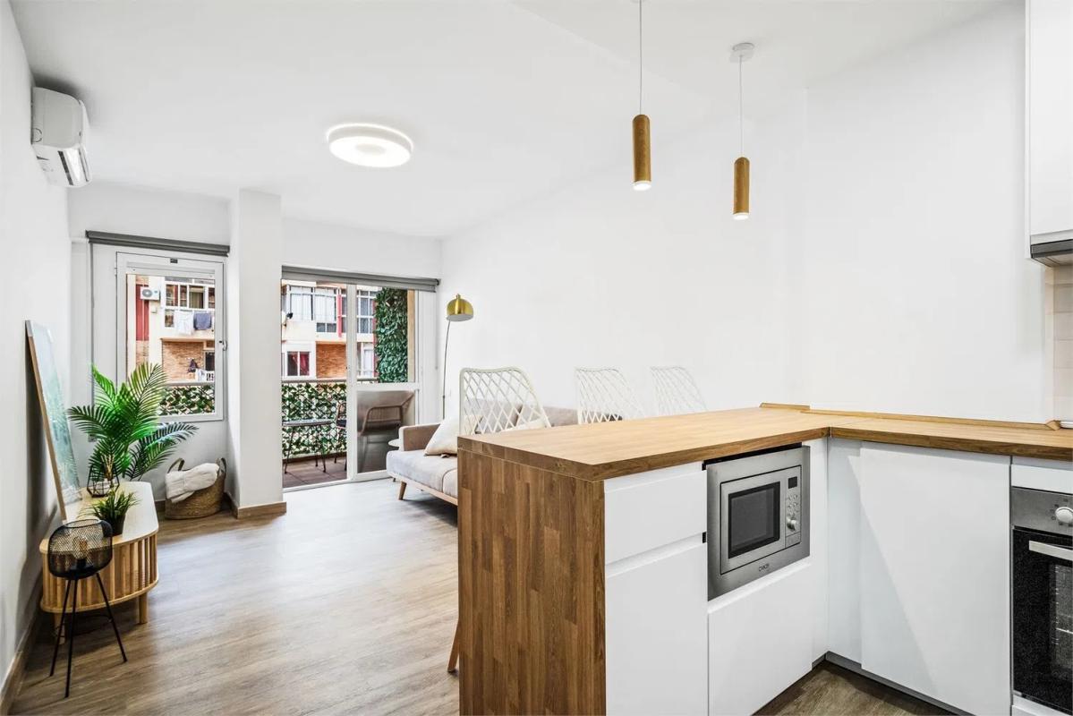 Продажа квартиры на Avenida Gamonal, 6, Бенальмадена
photo 1