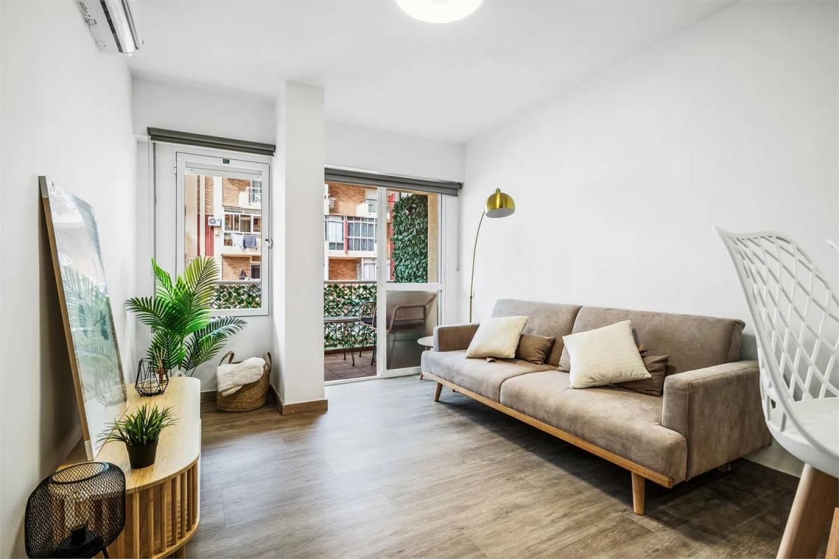Продажа квартиры на Avenida Gamonal, 6, Бенальмадена
photo 2