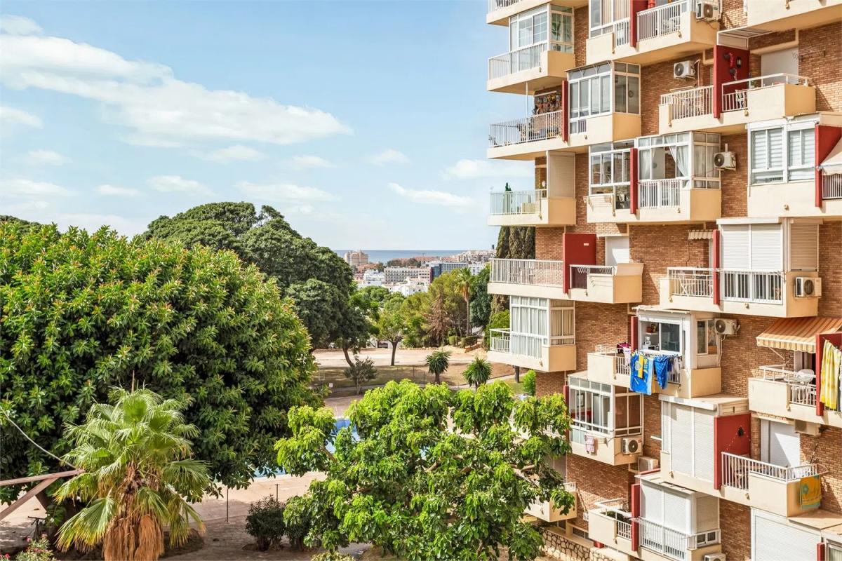 Продажа квартиры на Avenida Gamonal, 6, Бенальмадена
photo 3