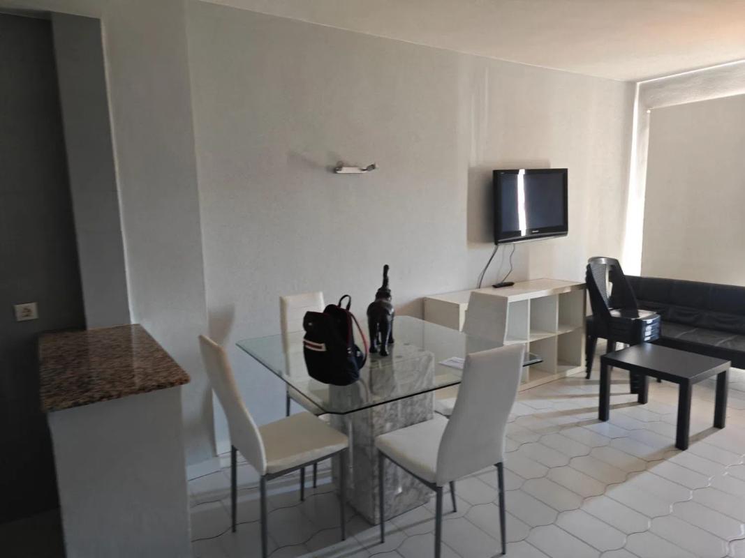 Venta de piso en Avenida Rocío Jurado, Benalmádena
 photo 3