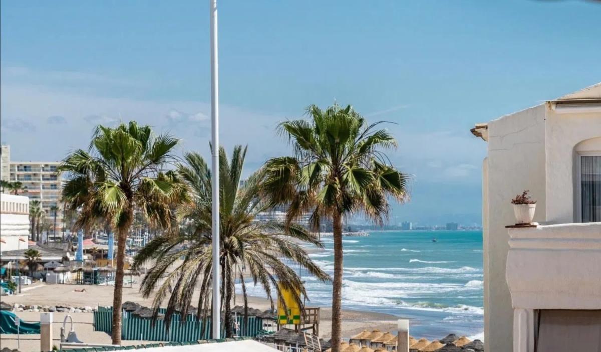 Venta de piso en Calle La Fragata, Benalmádena
photo 1