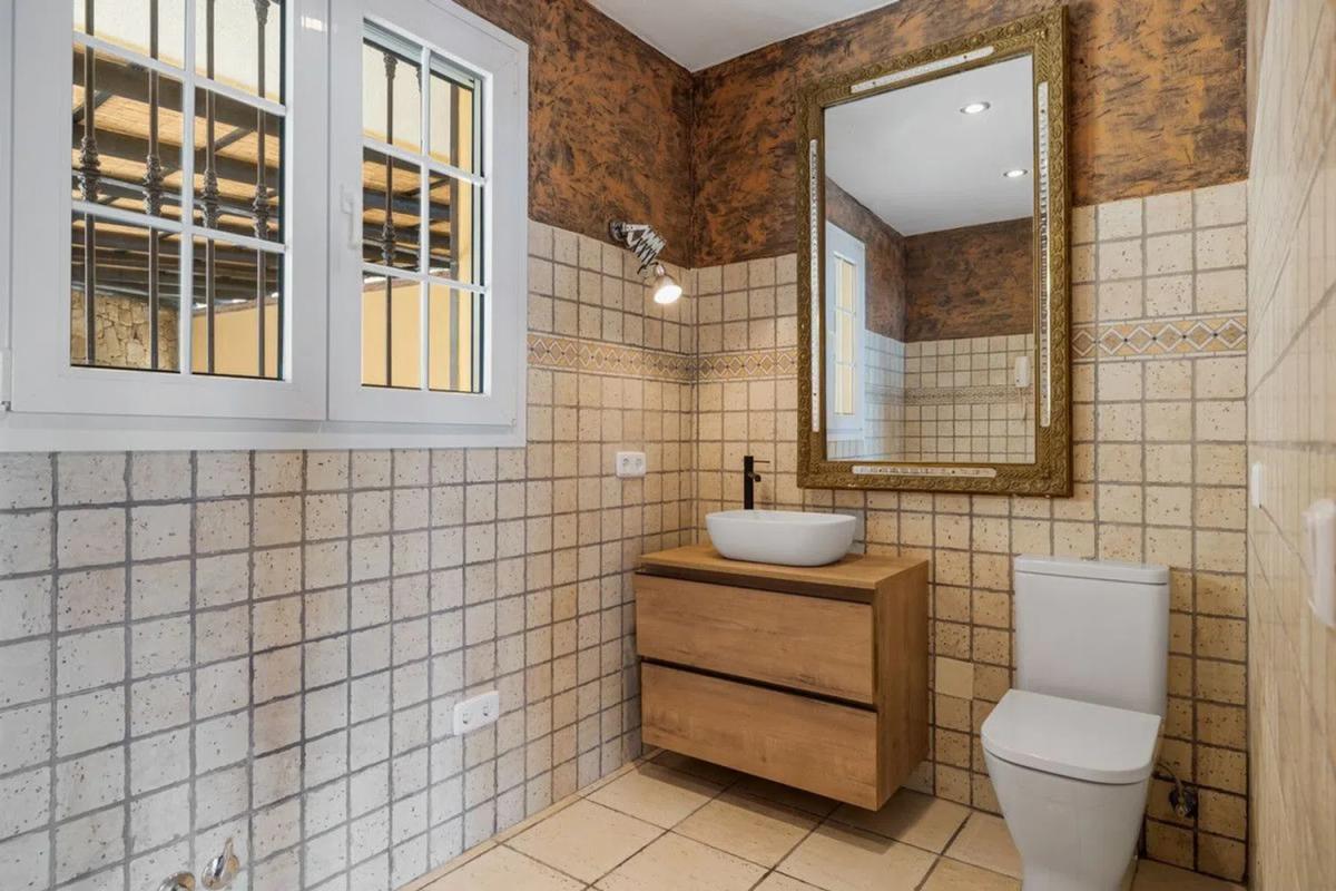 Продажа отдельного шале в  Pasaje Córdoba, Бенальмадена photo 3