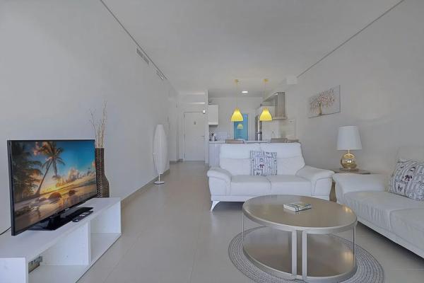 Apartment for sale in  Calle Nogal del Higuerón, Benalmádena photo 4
