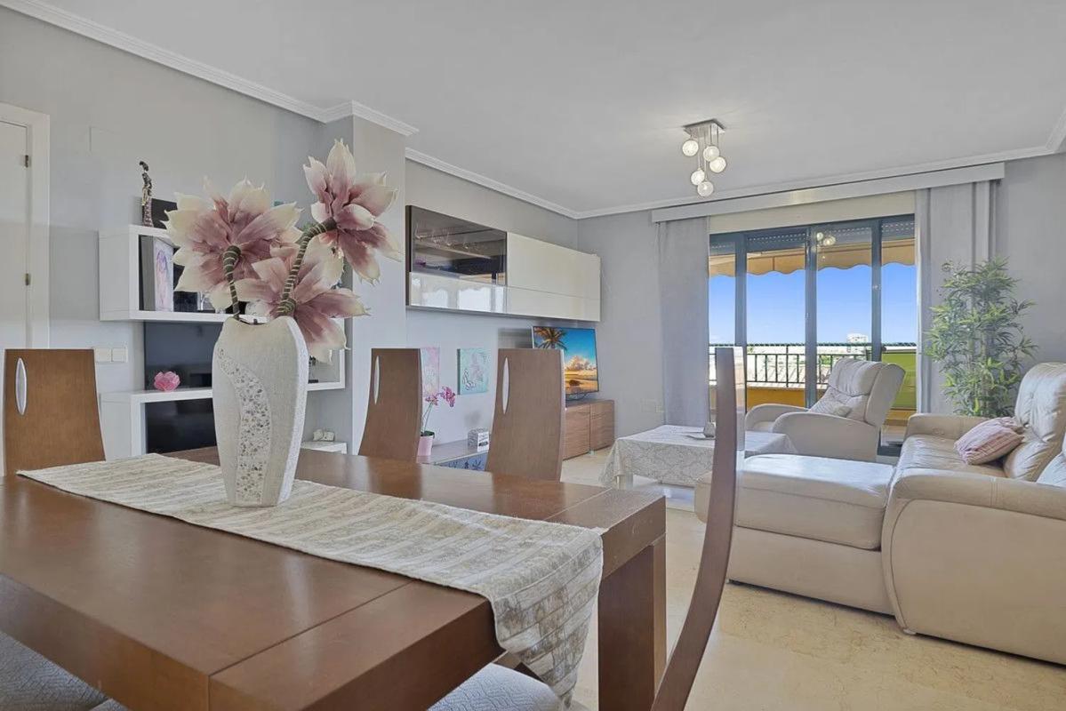 Venta de piso en Calle Ana María Matute, Benalmádena
photo 5