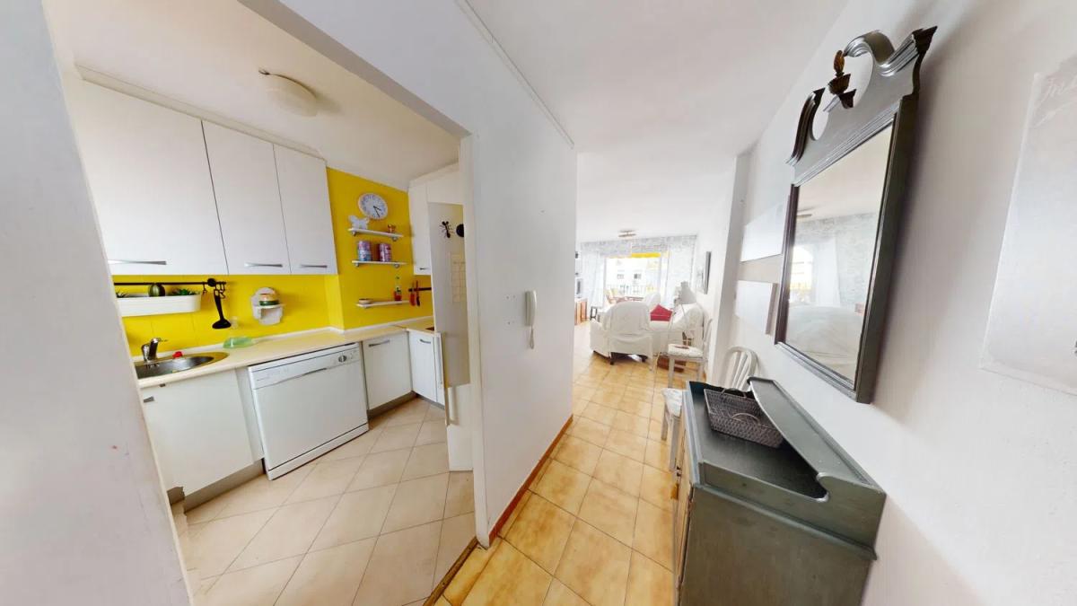 Продажа квартиры на Avenida de la Roca, Бенальмадена
 photo 2