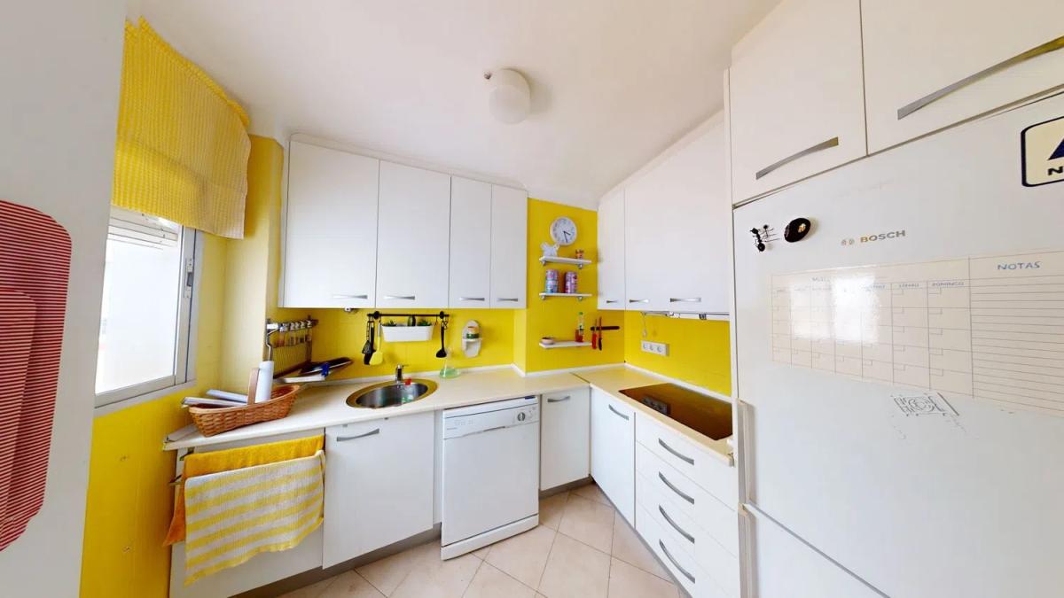 Продажа квартиры на Avenida de la Roca, Бенальмадена
 photo 3