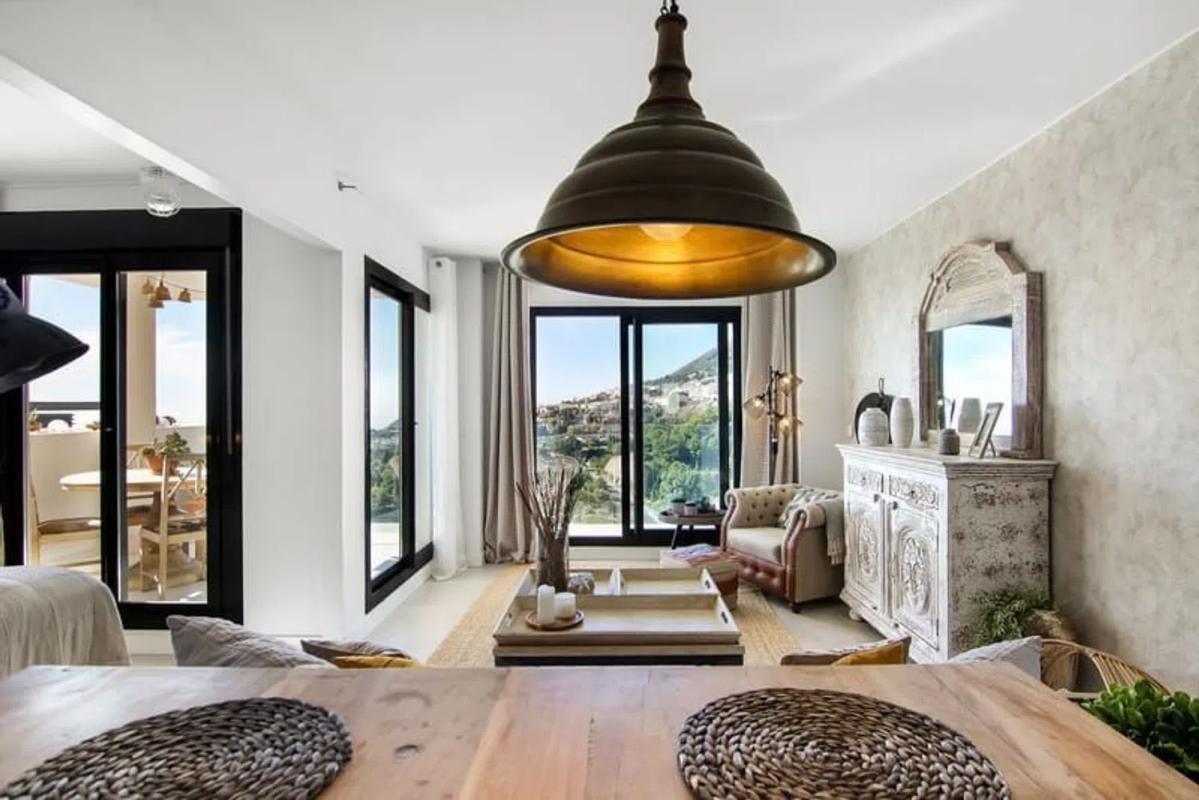 Venta de piso en Avenida Avenue Avenue Rocas Blancas, Benalmádena
 photo 2