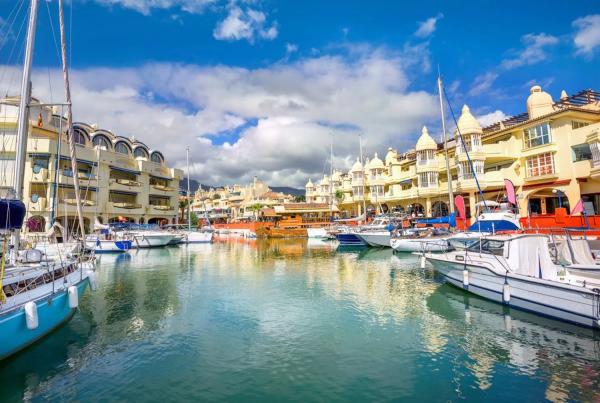 Apartment for sale in  Calle La Fragata, Benalmádena photo 2