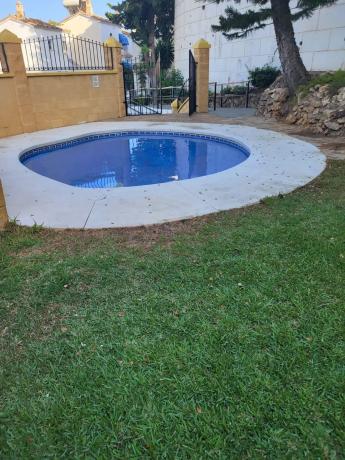 Piso en venta en  Calle Motril, 1, Benalmádena photo 1