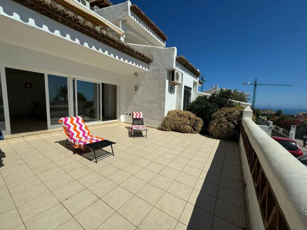 Sprzedaż mieszkania w Calle Castaño, Benalmádena
photo 1