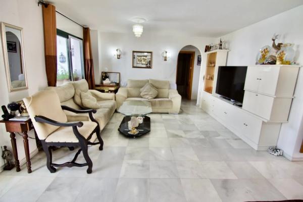 Продажа квартиры в  Calle Ancla s/n, Бенальмадена photo 2