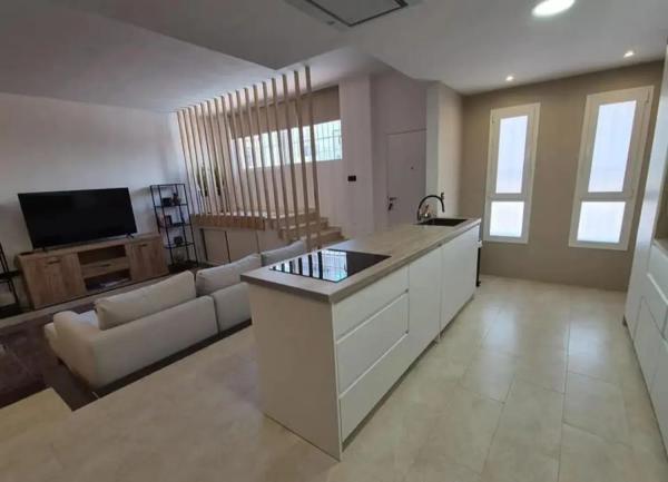 Apartment for sale in  Calle Velarde, Benalmádena photo 1
