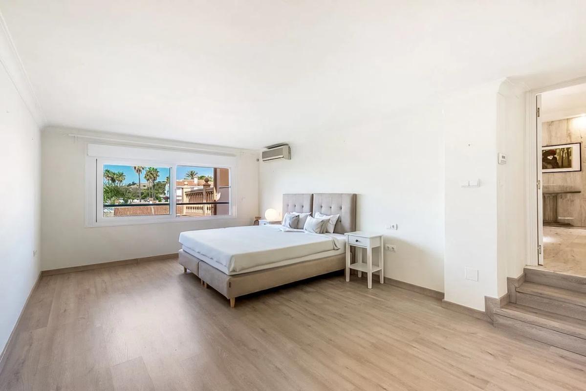 Продажа отдельного шале в Solymar - Puerto Marina, Бенальмадена photo 5