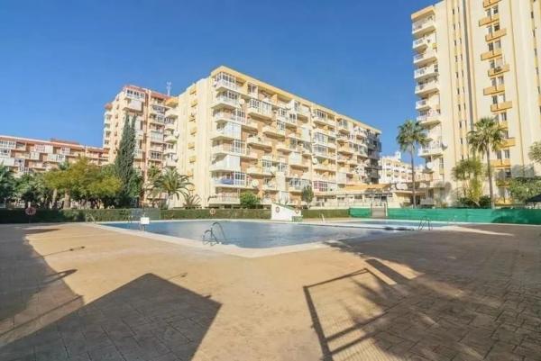 Apartment for sale in  Parque de la Paloma, Benalmádena photo 4