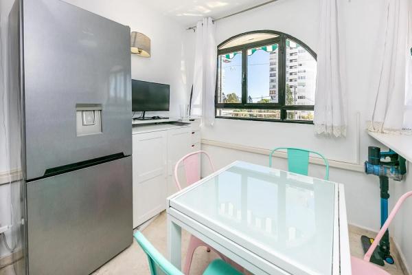 Piso en venta en Calle Pepa Guerra Valdenebro, Benalmádena thumbnail 2