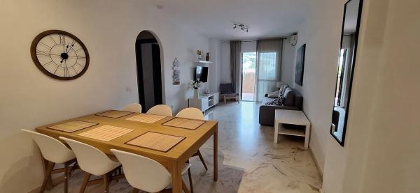 Apartment for sale in  Avenida de los Botijos, 5, Benalmádena photo 1