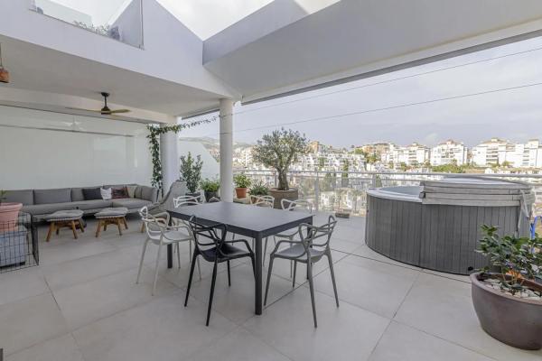 Duplex for sale in Avenida las Palmeras, Benalmádena photo 4