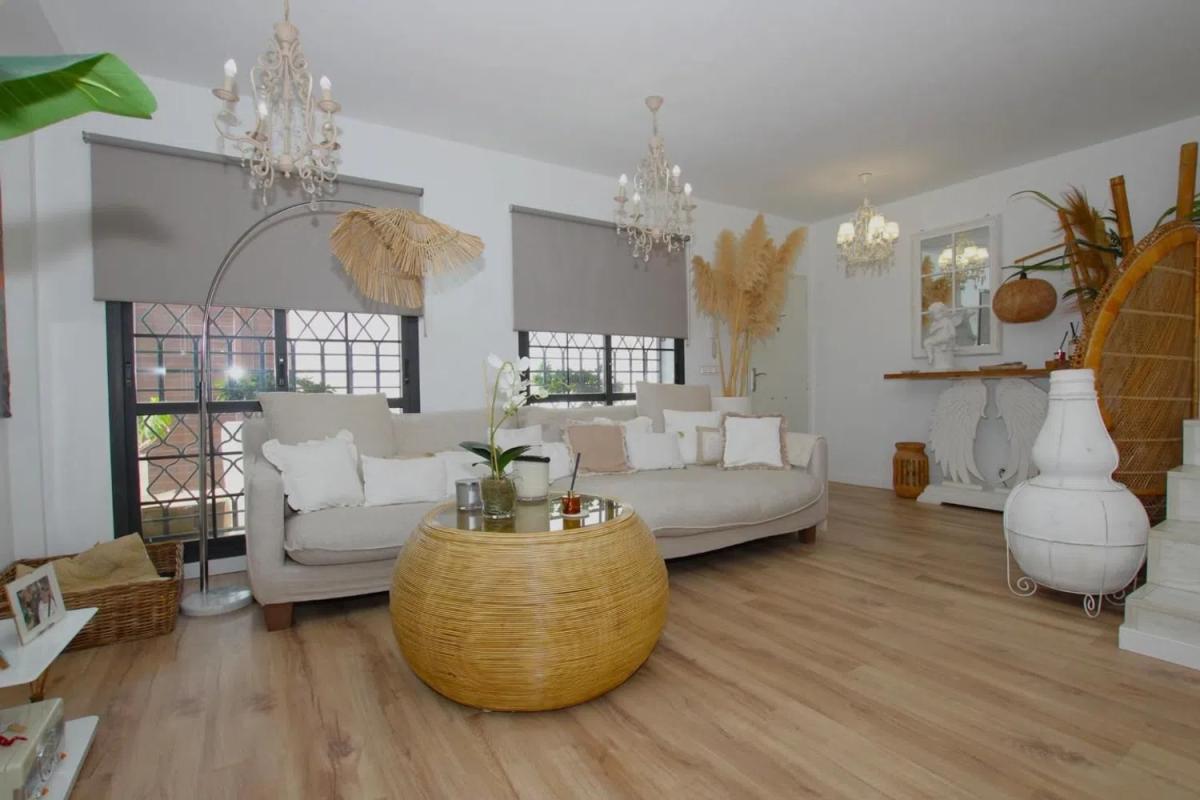 Sale of independent chalet in Avenida Retamar, Benalmádena
photo 5