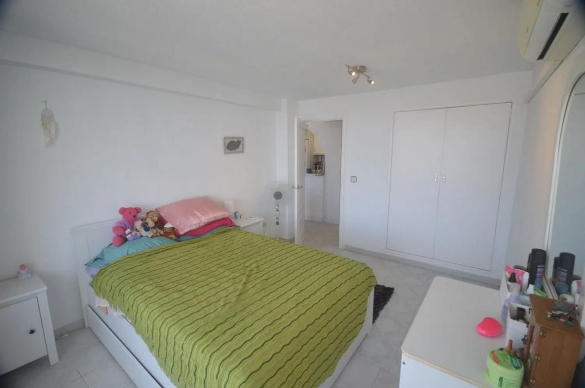Продажа квартиры на Avenida de los Alamos, Бенальмадена
photo 3