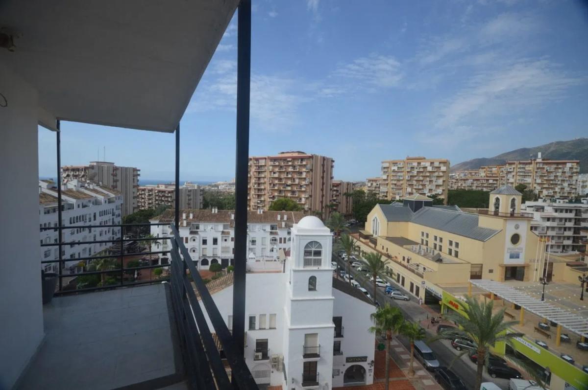 Продажа квартиры на Avenida de los Alamos, Бенальмадена
photo 5