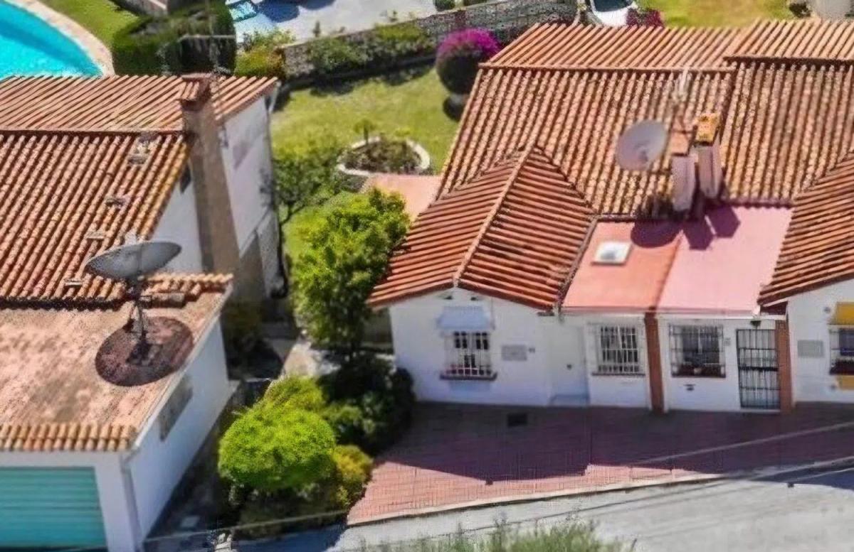 Sale of independent chalet in Calle las Violetas, 44, Benalmádena
photo 1