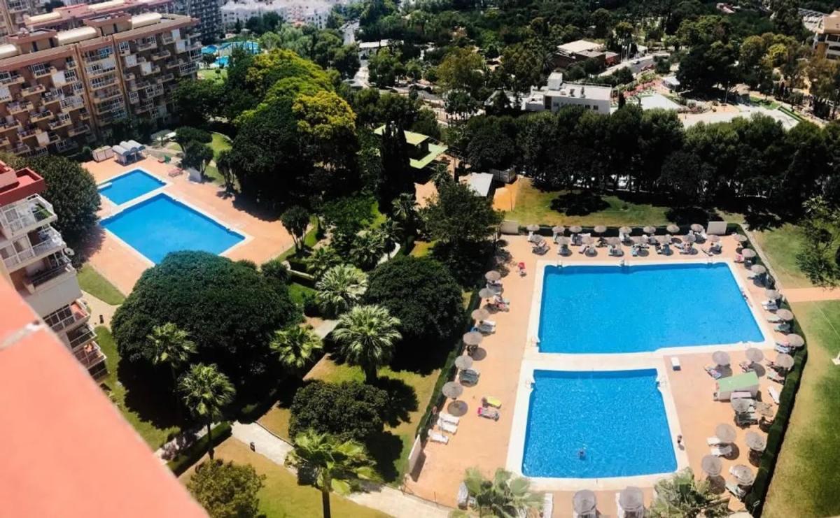 Venta de piso en Avenida Gamonal, 6, Benalmádena
photo 1