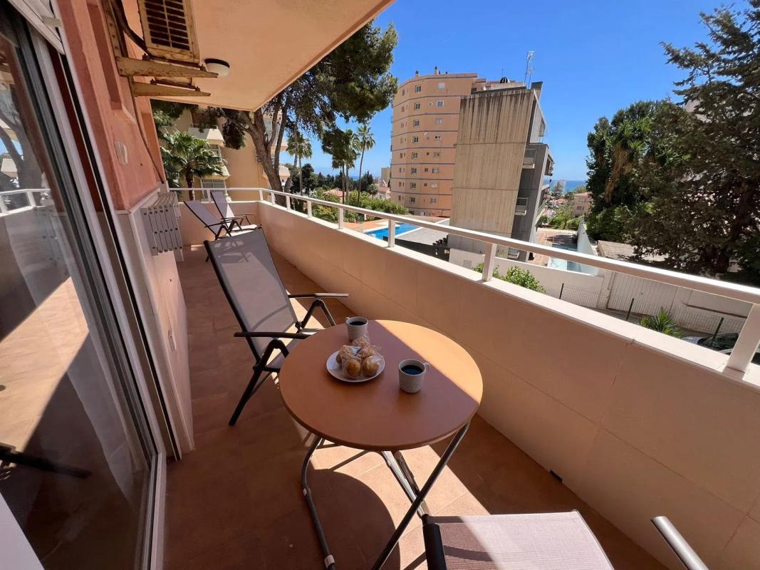Venta de piso en Avenida Marysol, Benalmádena
photo 1