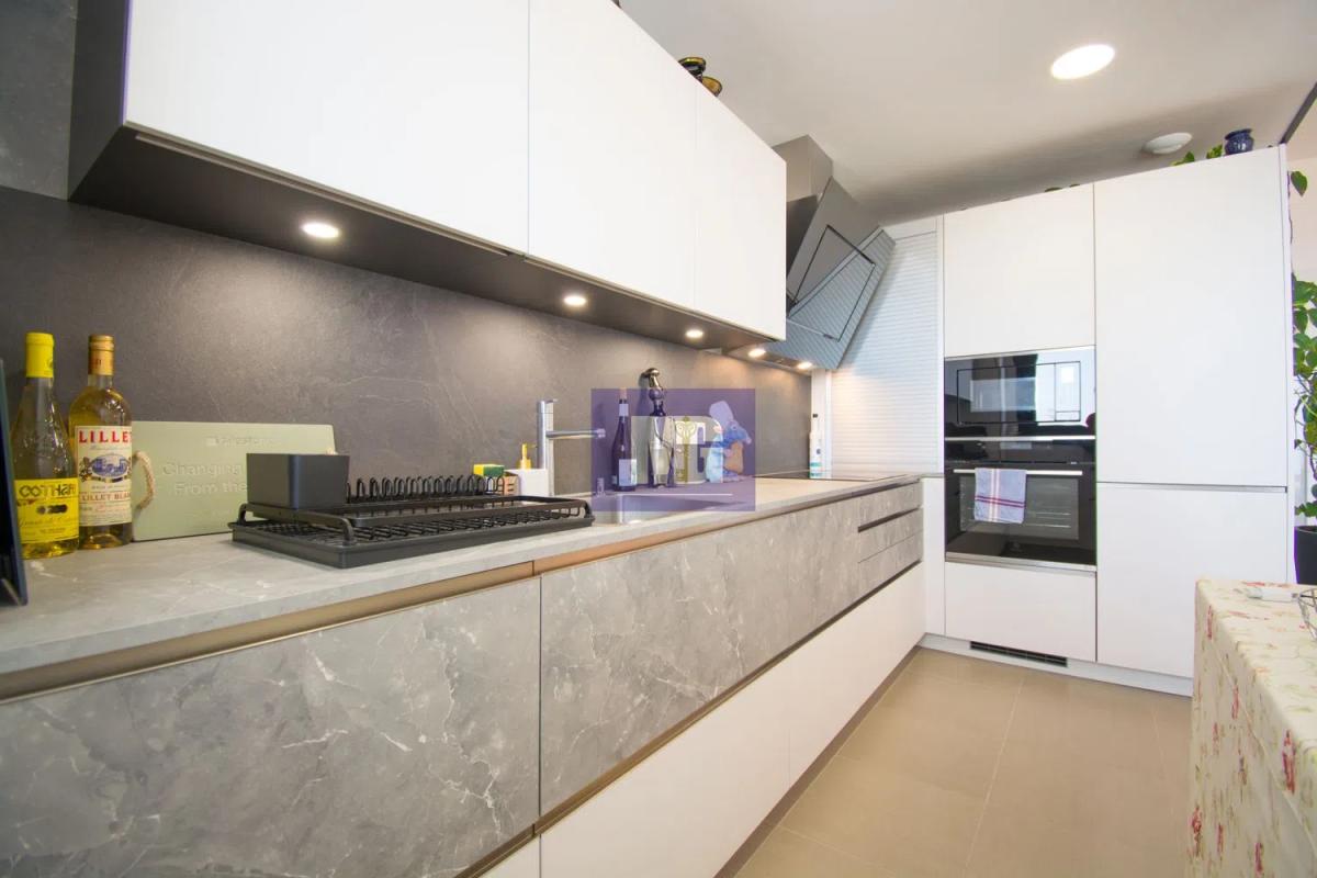 Sale of apartment in Calle Oregano s/n, Benalmádena
photo 3