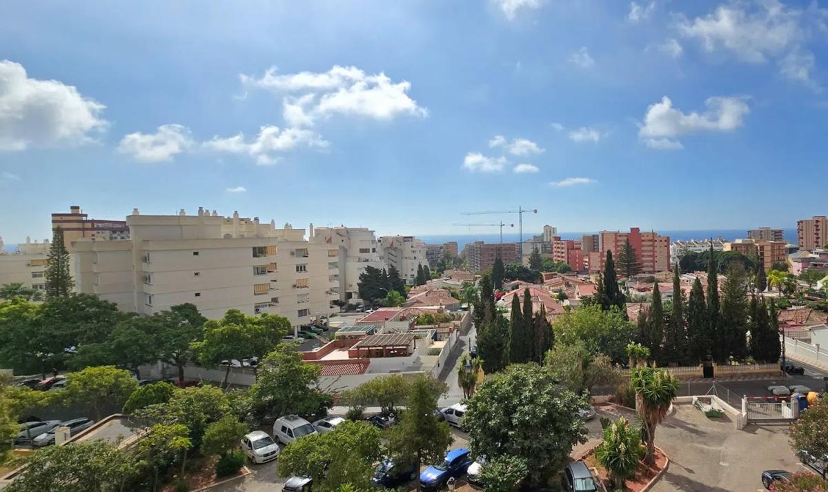 Venta de piso en Calle Luis Vives, 3, Benalmádena
photo 2