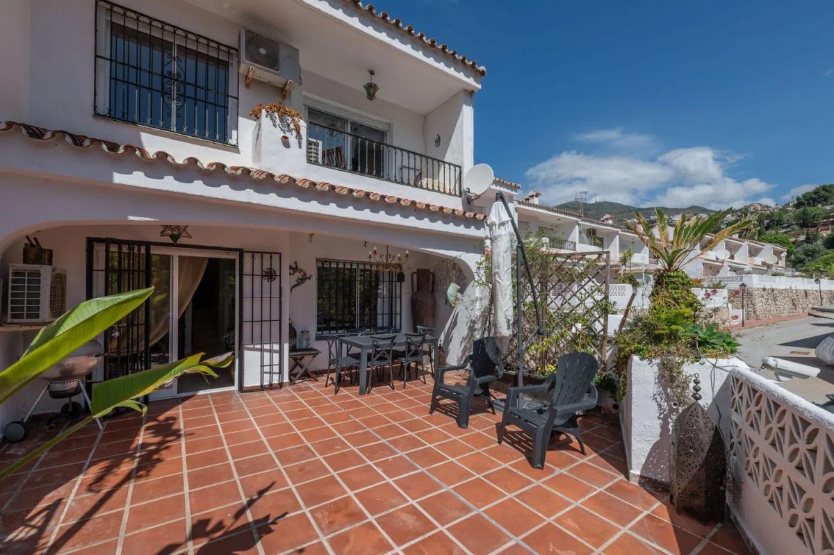 Sprzedaż niezależnego domku jednorodzinnego w  Arcos de la Perla, Benalmádena photo 4