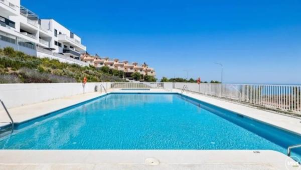 Piso en venta en  Avenida Manantial, Benalmádena photo 2