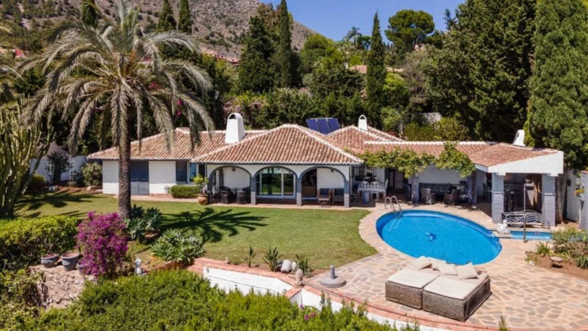 Venta de chalet independiente en Calle Santander, Benalmádena
photo 1