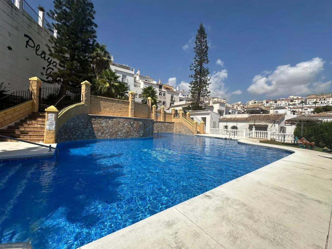 Sale of independent chalet in Calle Almuñécar, 70, Benalmádena
photo 1
