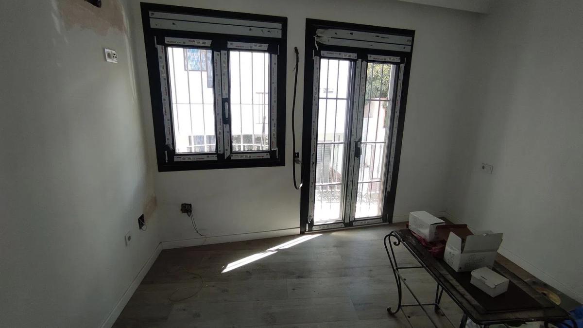 Продажа отдельного шале в Calle Velarde, Бенальмадена photo 4