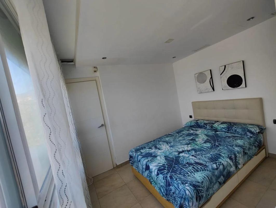 Продажа квартиры на Calle Obispo Herrera Oria, Бенальмадена
photo 5