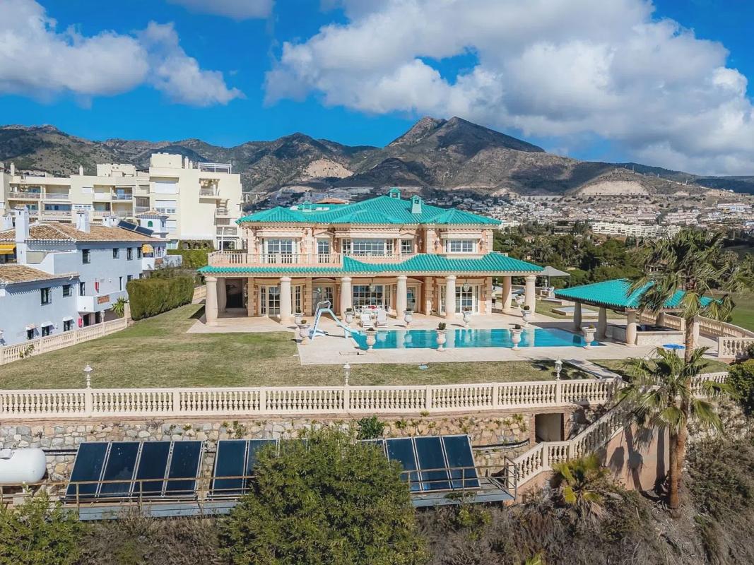 Sale of independent chalet in El Higuerón - Capellanía, Benalmádena
photo 1