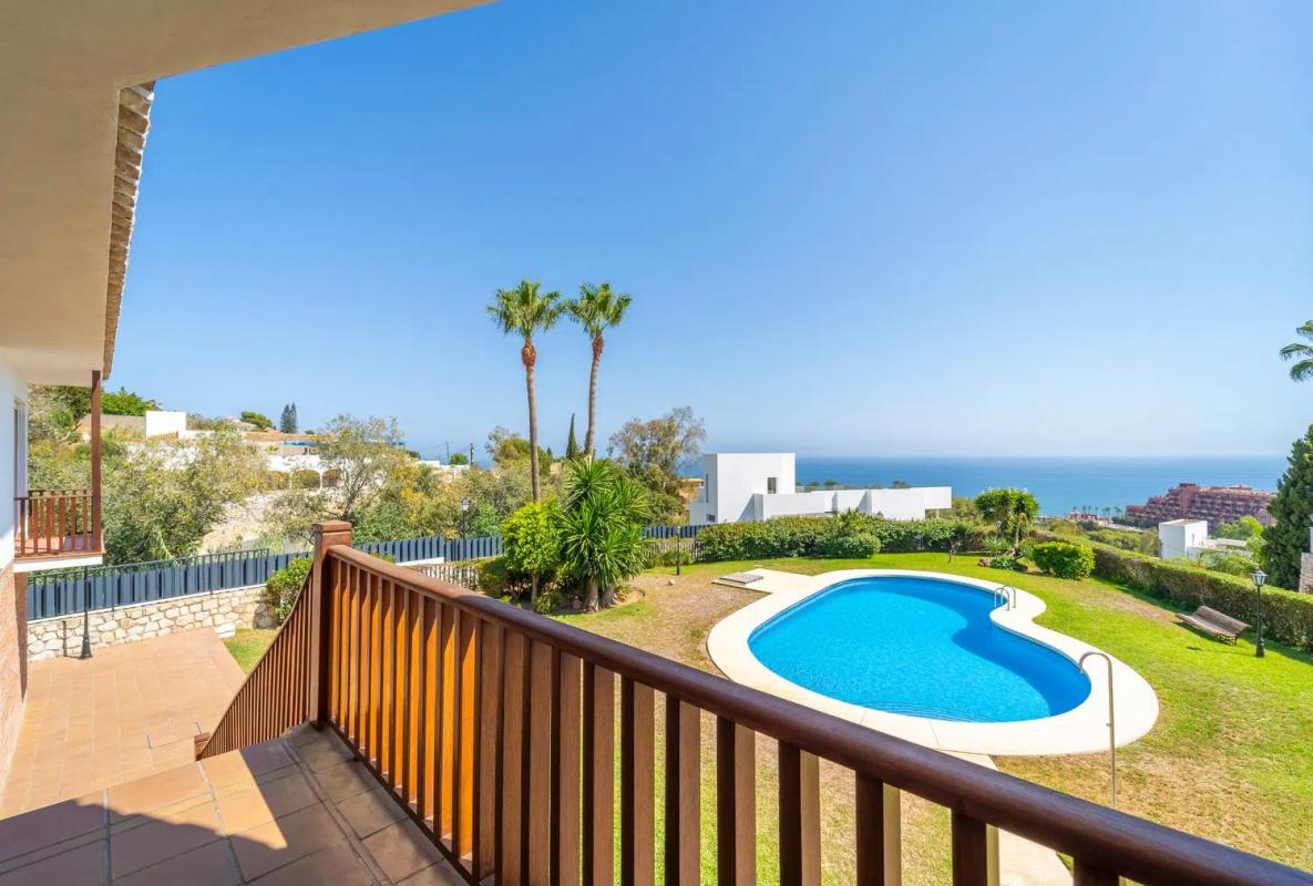 Sprzedaż niezależnego domku jednorodzinnego w  Calle Vitoria, Benalmádena photo 2