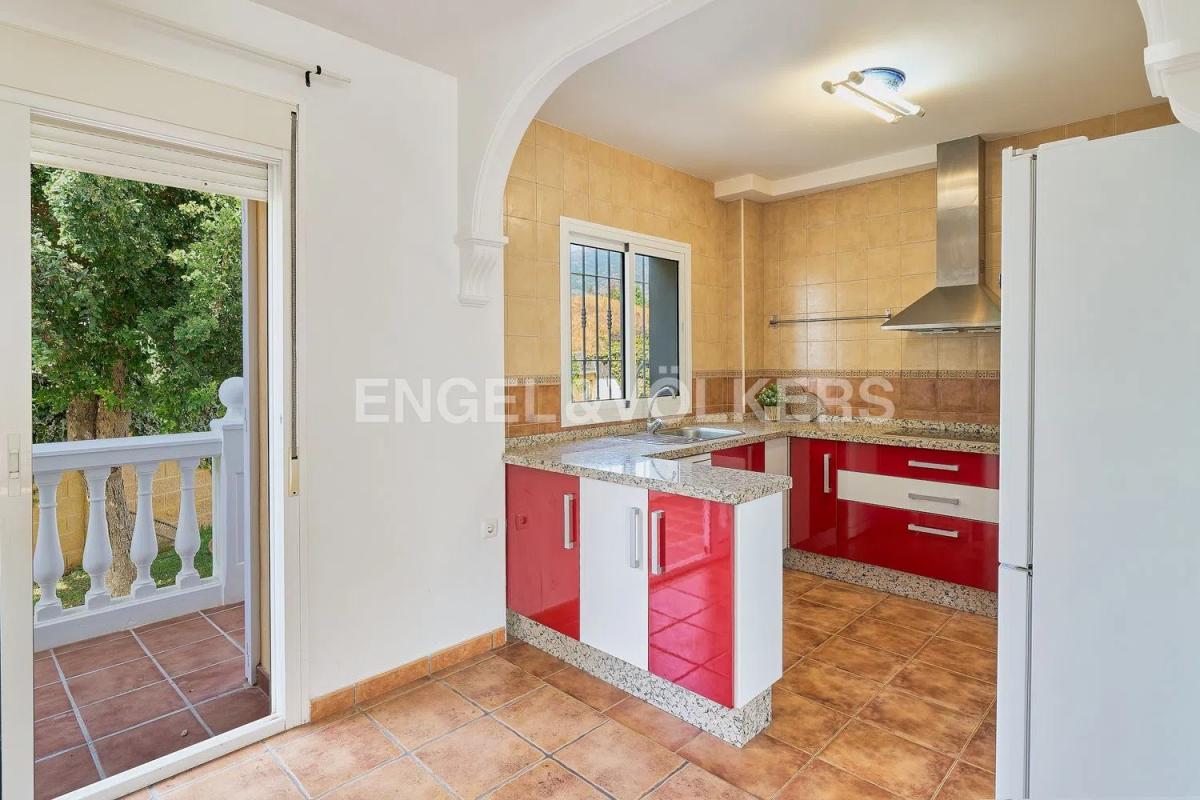 Продажа отдельного шале в Barrio Cortijo Torrequebrada, Бенальмадена photo 4