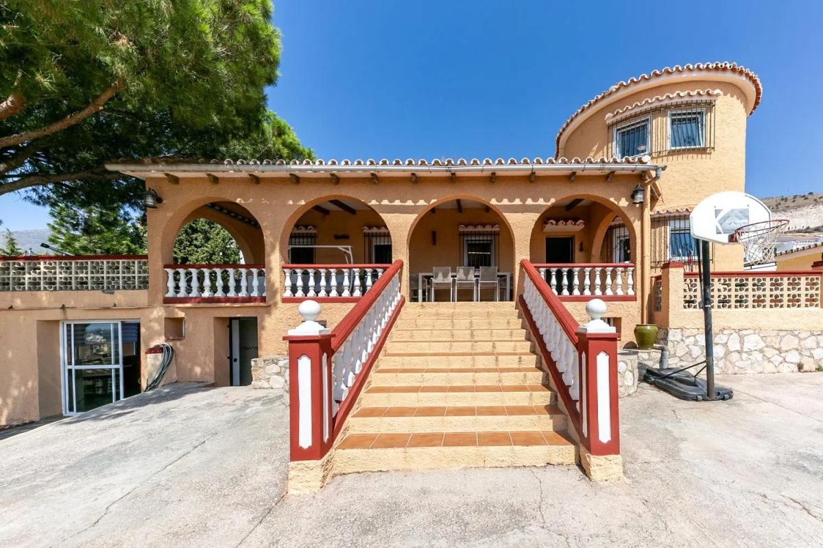 Venta de chalet independiente en Calle Cantueso, 13, Benalmádena
photo 1