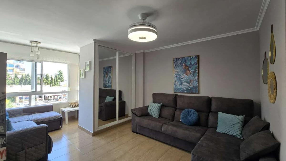 Sale of studio in Avenida gamonal, Benalmádena photo 4