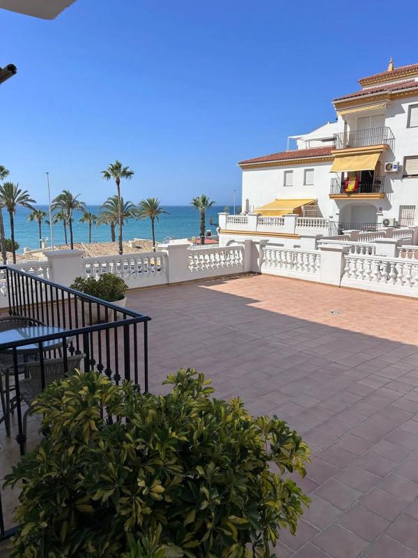 Продажа квартиры на Avenida de la Roca, 4, Бенальмадена
photo 2