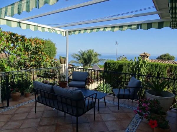 Chalet independiente en venta en El Higuerón - Capellanía, Benalmádena photo 1