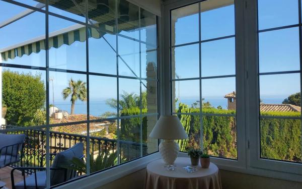 Chalet independiente en venta en El Higuerón - Capellanía, Benalmádena thumbnail 1