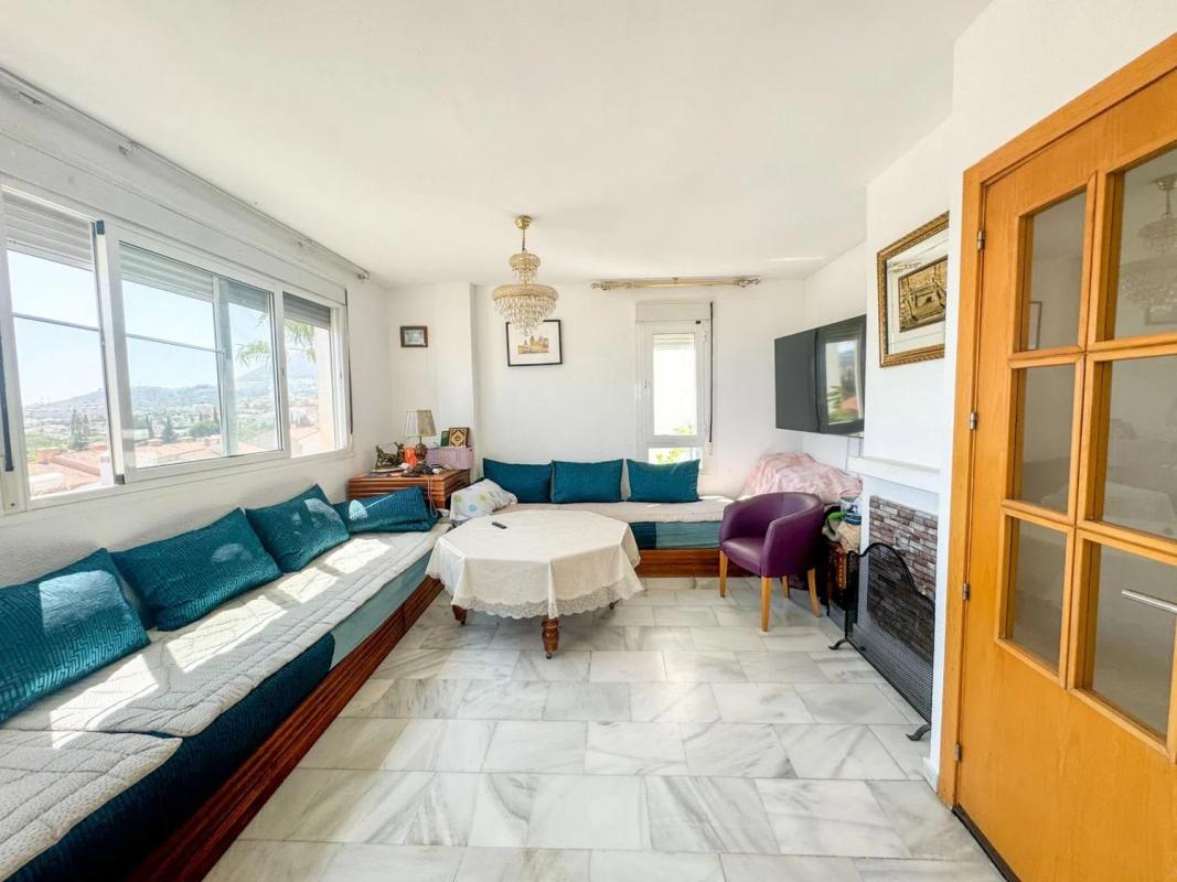 Sprzedaż niezależnego domku jednorodzinnego w Calle Topacio, Benalmádena photo 1