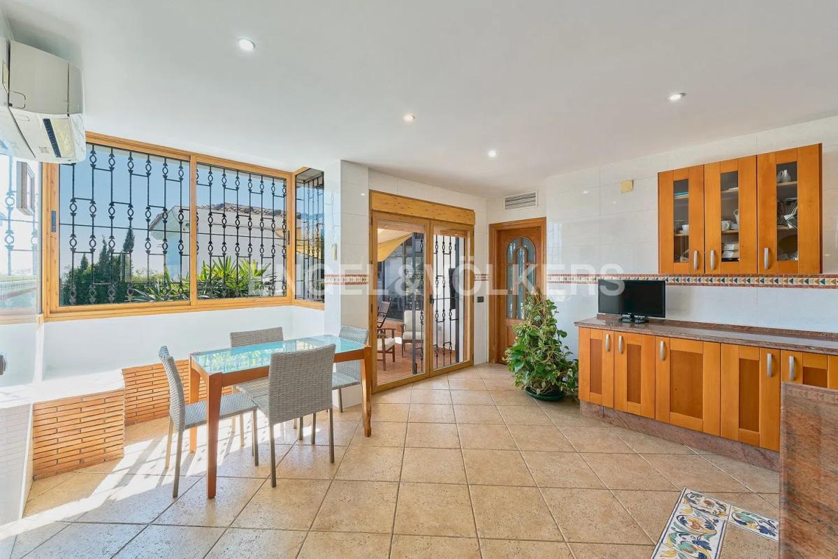 Venta de chalet independiente en Barrio Cortijo Torrequebrada, Benalmádena
photo 5