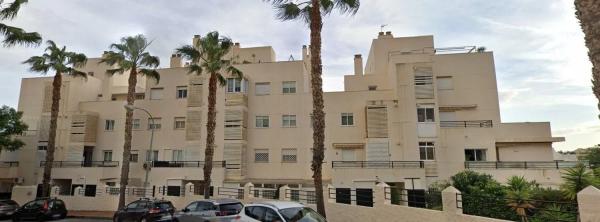 Piso en venta en  Calle Bahía, Benalmádena photo 1