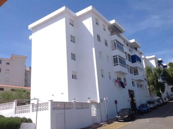 Продажа квартиры в  Calle Juan Ramon Jimenez, Бенальмадена photo